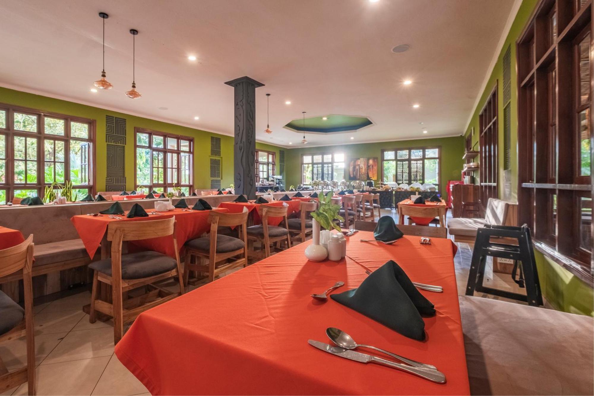 Arusha Planet Lodge Ngoại thất bức ảnh