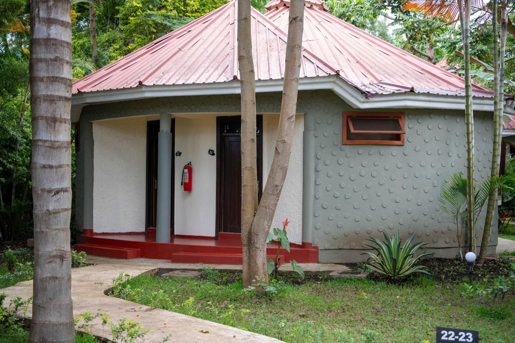 Arusha Planet Lodge Ngoại thất bức ảnh
