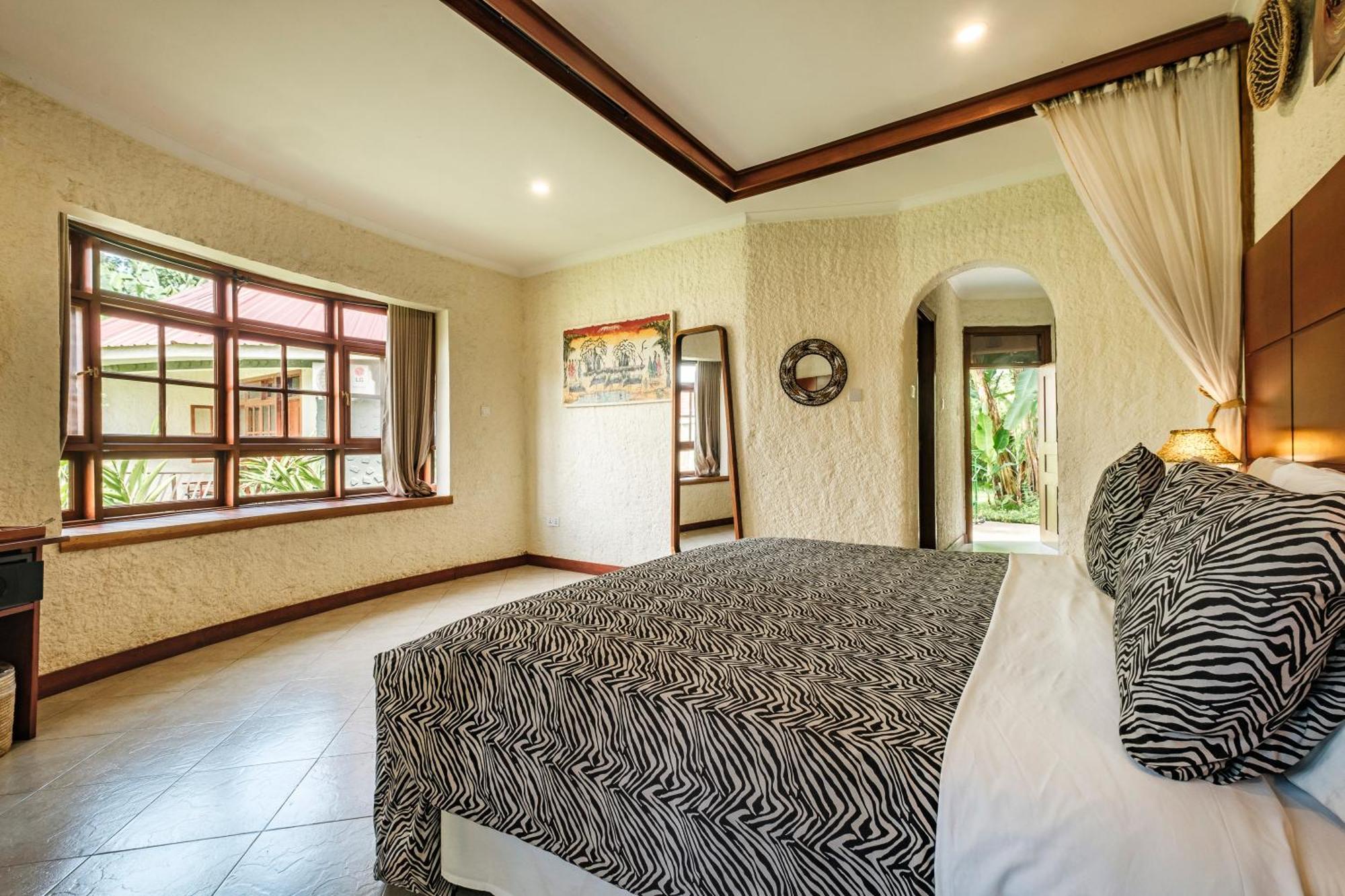 Arusha Planet Lodge Ngoại thất bức ảnh